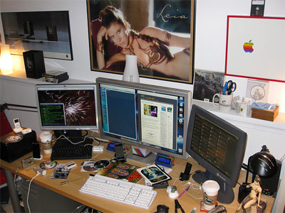 Messy desk Messy desk