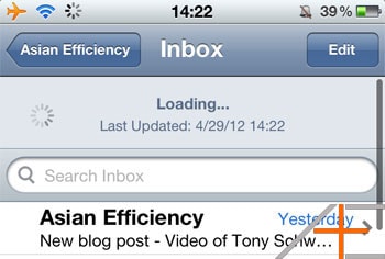 Refresh mail on iPhone Refresh mail on iPhone