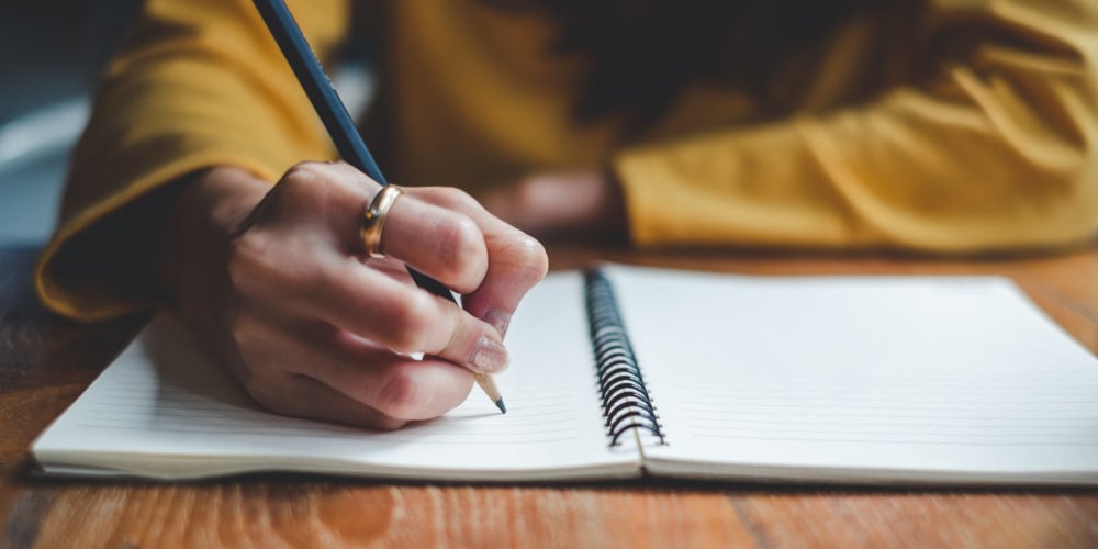 5 Reasons Why You Need to Start Journaling - Asian Efficiency